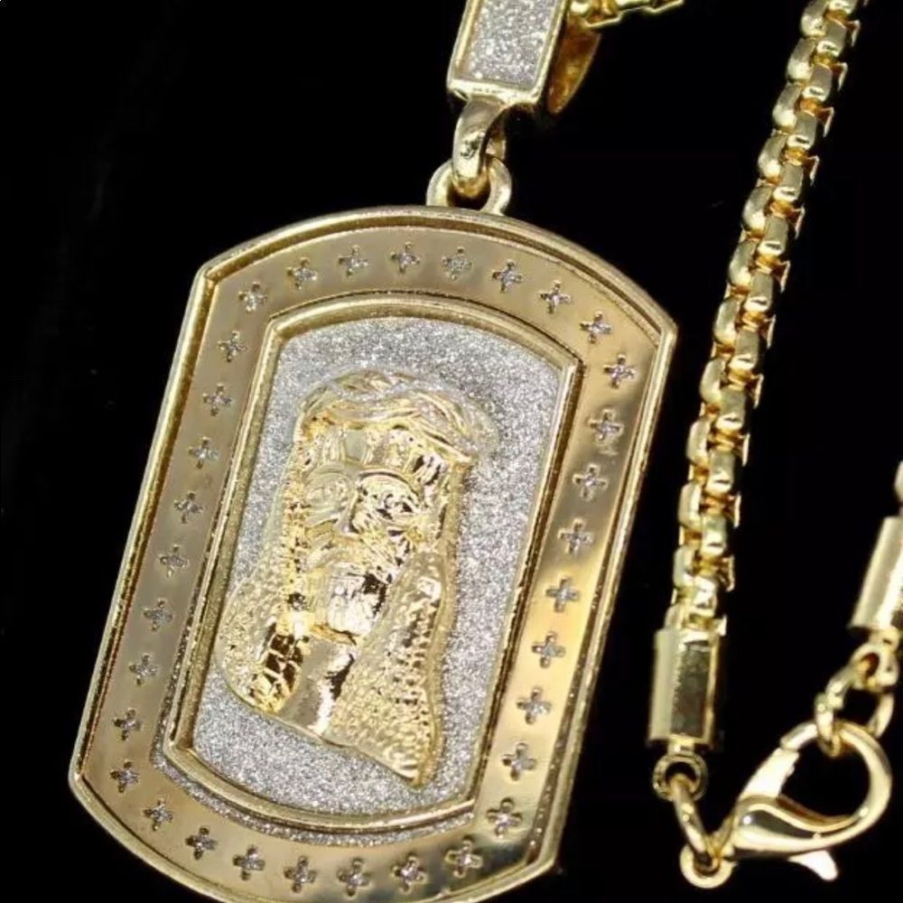 14k Jesus Head Hip Hop Pendant With 24” Chain - Picture 2 of 3